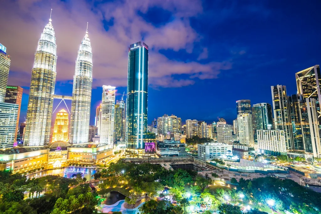 Vận chuyển Malaysia dễ dàng, tiết kiệm với A2EShip