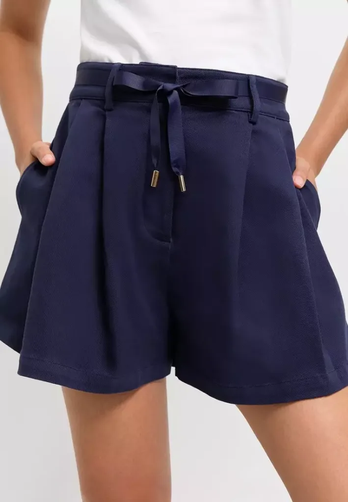 Pleated Shorts – Navy