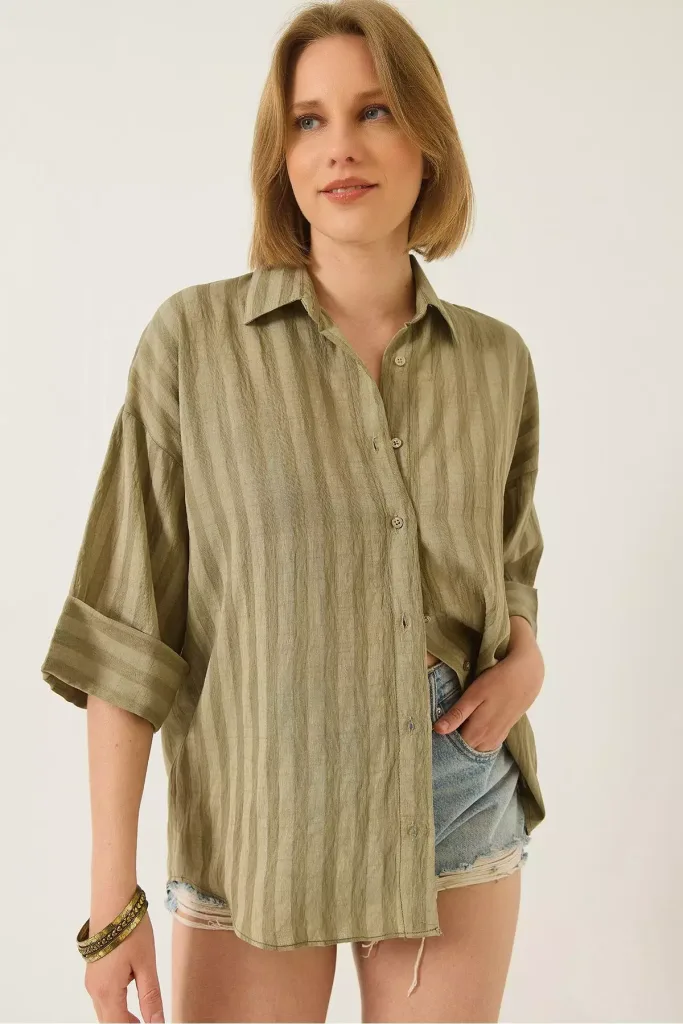 A2ESHIP – DỊCH VỤ MUA HỘ QUỐC TẾ Bianco Lucci  Women’s Jacquard Half Sleeve Casual Shirt
